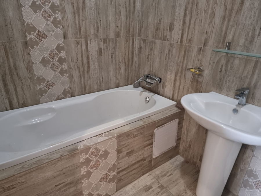 5 Bedroom Property for Sale in Cashan North West